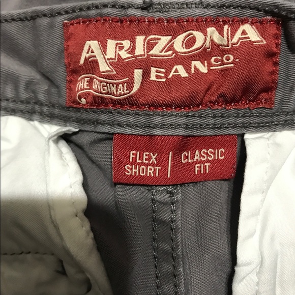 Arizona khaki shorts - Picture 2 of 5